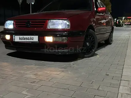 Volkswagen Vento 1992 года за 2 200 000 тг. в Астана – фото 7