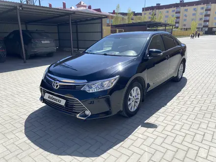 Toyota Camry 2015 года за 8 300 000 тг. в Актобе – фото 6