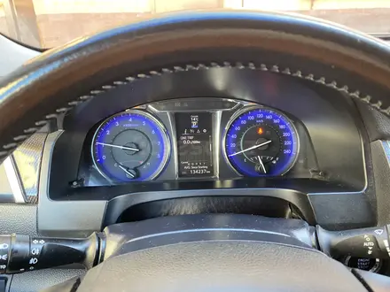 Toyota Camry 2015 года за 8 300 000 тг. в Актобе – фото 8