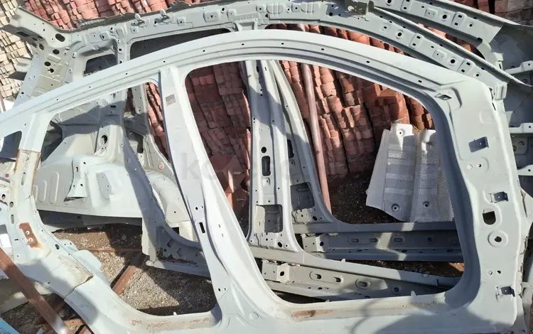 Боковина Exeed за 1 000 тг. в Шымкент