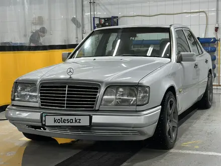 Mercedes-Benz E 320 1995 года за 3 300 000 тг. в Астана – фото 8