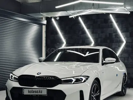 BMW 320 2025 года за 25 850 000 тг. в Алматы – фото 3