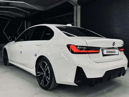 BMW 320 2025 года за 25 850 000 тг. в Алматы – фото 21