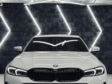 BMW 320 2025 года за 25 850 000 тг. в Алматы – фото 2