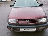 Volkswagen Vento 1995 годаүшін1 100 000 тг. в Караганда