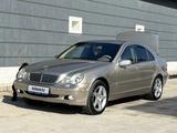 Mercedes-Benz C 320 2003 годаfor3 600 000 тг. в Жанаозен