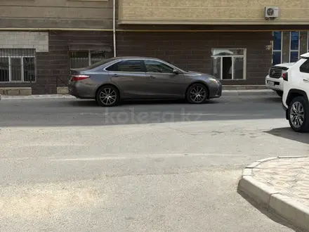 Toyota Camry 2017 года за 7 300 000 тг. в Жанаозен – фото 4