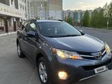 Toyota RAV4 2014 года за 7 500 000 тг. в Уральск – фото 2