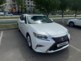 Lexus ES 200 2015 годаүшін12 500 000 тг. в Астана – фото 3