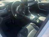 Toyota RAV4 2020 года за 14 500 000 тг. в Актау – фото 5