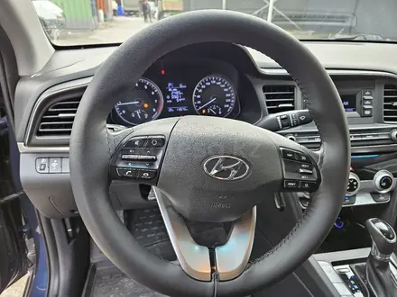 Hyundai Elantra 2019 года за 7 500 000 тг. в Шымкент – фото 12