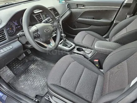 Hyundai Elantra 2019 года за 7 500 000 тг. в Шымкент – фото 13
