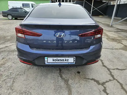 Hyundai Elantra 2019 года за 7 500 000 тг. в Шымкент – фото 5