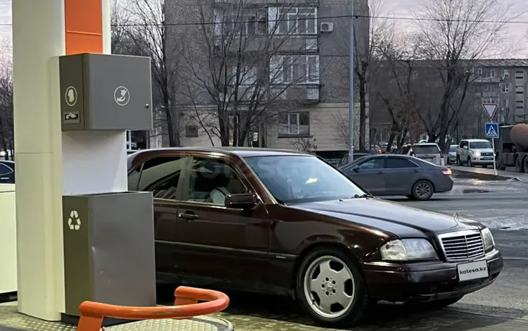 Mercedes-Benz C 200 1994 годаүшін2 000 000 тг. в Атырау