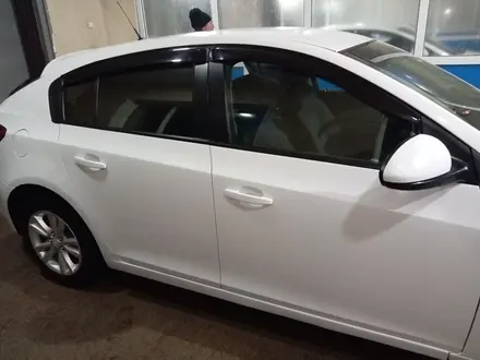 Chevrolet Cruze 2013 года за 3 500 000 тг. в Караганда – фото 6