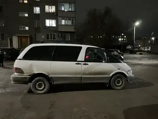 Toyota Previa, 1991