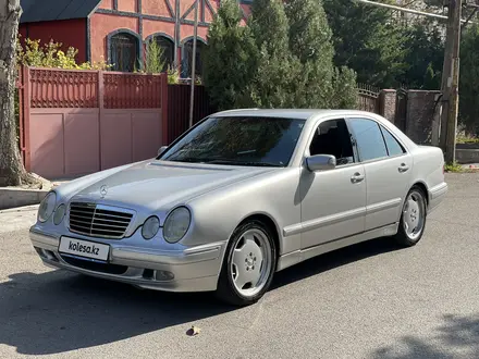 Mercedes-Benz E 320 2000 года за 5 500 000 тг. в Алматы – фото 2