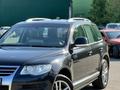 Volkswagen Touareg 2009 года за 8 000 000 тг. в Алматы – фото 8