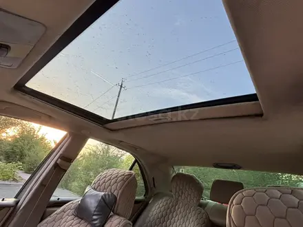 Mercedes-Benz E 320 1999 года за 2 840 000 тг. в Астана – фото 2