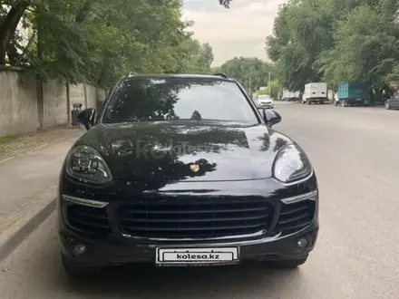 Porsche Cayenne 2018 года за 25 000 000 тг. в Алматы