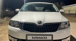 Skoda Rapid 2013 года за 3 500 000 тг. в Атырау – фото 4