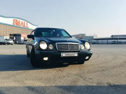 Mercedes-Benz E 230 1997 года за 3 100 000 тг. в Кызылорда