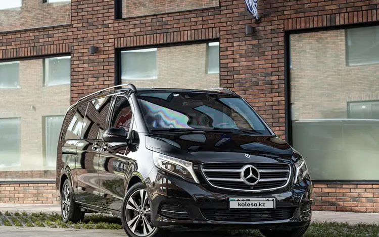 Mercedes-Benz V 250 2019 года за 35 000 000 тг. в Алматы