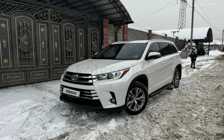 Toyota Highlander 2014 года за 16 000 000 тг. в Алматы