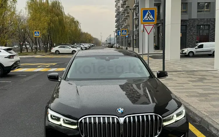 BMW 740 2019 года за 43 000 000 тг. в Актау