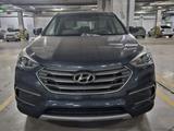 Hyundai Santa Fe 2017 года за 7 000 000 тг. в Астана