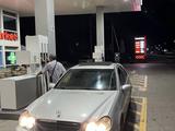 Mercedes-Benz C 180 2002 годаүшін1 900 000 тг. в Алматы – фото 4