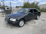 Mercedes-Benz C 200 1994 года за 2 800 000 тг. в Семей – фото 4