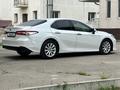 Toyota Camry 2018 годаүшін12 650 000 тг. в Алматы – фото 9