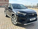 Toyota RAV4 2022 года за 13 400 000 тг. в Актау – фото 2