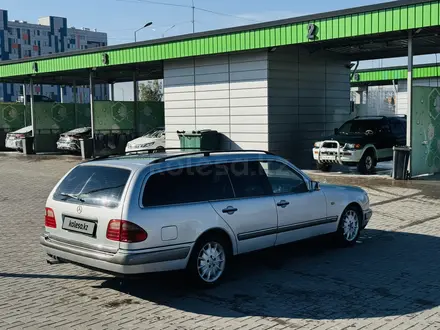 Mercedes-Benz E 230 1997 года за 2 500 000 тг. в Алматы – фото 13