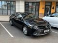 Toyota Camry 2019 годаfor13 500 000 тг. в Астана – фото 3