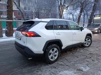 Toyota RAV4 2019 года за 14 450 000 тг. в Алматы