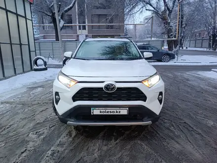 Toyota RAV4 2019 года за 14 950 000 тг. в Алматы – фото 9
