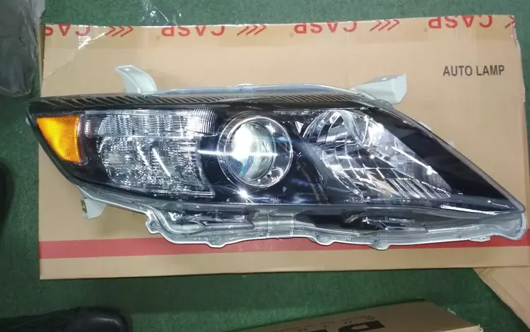 Фара на Toyota Camry 45 SE за 30 000 тг. в Алматы