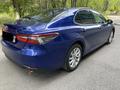 Toyota Camry 2023 года за 18 300 000 тг. в Караганда – фото 5