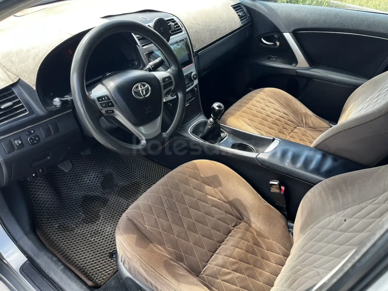 Toyota Avensis, 2013