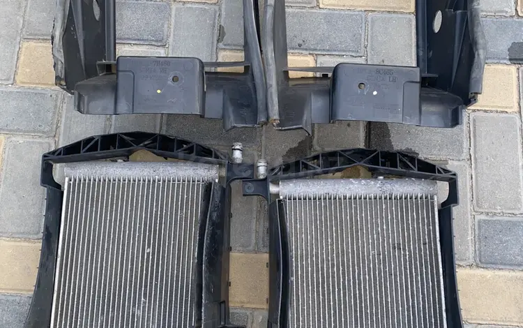 Доп радиаторы Range Rover за 500 тг. в Алматы