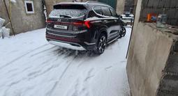 Hyundai Santa Fe 2020 года за 10 500 000 тг. в Алматы – фото 4