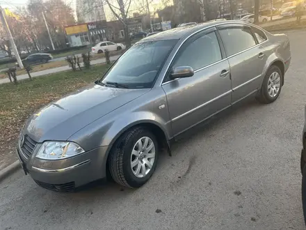 Volkswagen Passat 2002 года за 3 250 000 тг. в Караганда – фото 2