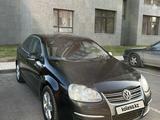 Volkswagen Jetta 2008 годаfor3 999 999 тг. в Астана – фото 4