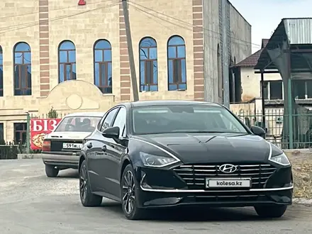 Hyundai Sonata 2019 года за 9 999 999 тг. в Шымкент – фото 25