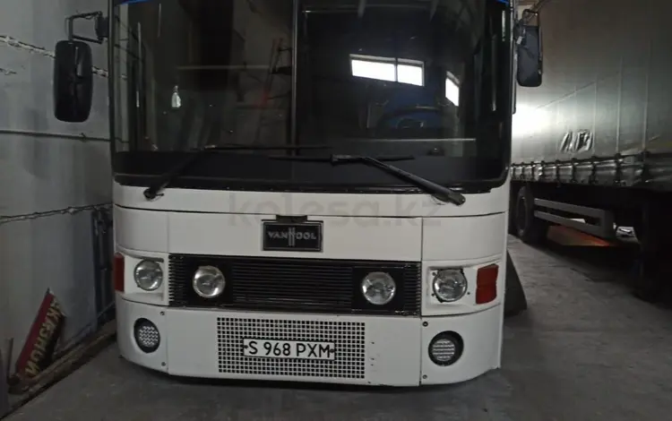 Volvo  Vanhool 1990 годаүшін4 000 000 тг. в Павлодар