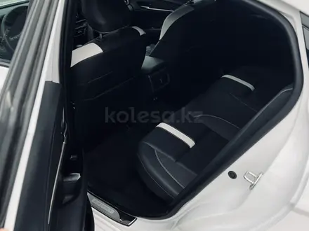 Toyota Camry 2025 года за 19 300 000 тг. в Атырау – фото 13