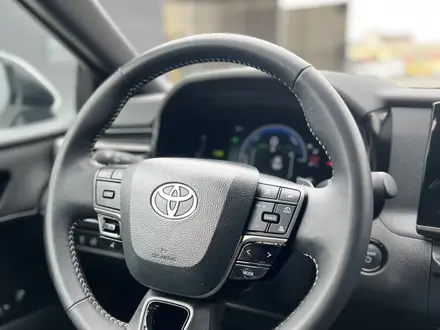 Toyota Camry 2025 года за 19 300 000 тг. в Атырау – фото 16