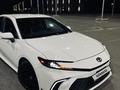 Toyota Camry 2025 года за 19 300 000 тг. в Атырау